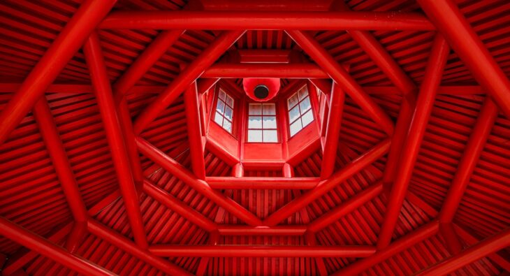 Odkryj Sekret Doskonałych Okien Dachowych: Praktyczne Porady, Jak Wybrać i Cieszyć Się Swoim Poddaszem!